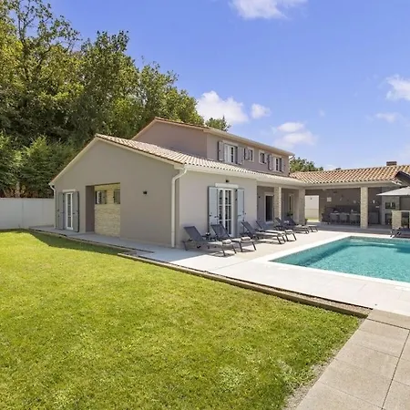 In With Swimming Pool Villa